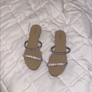 Strapped flats